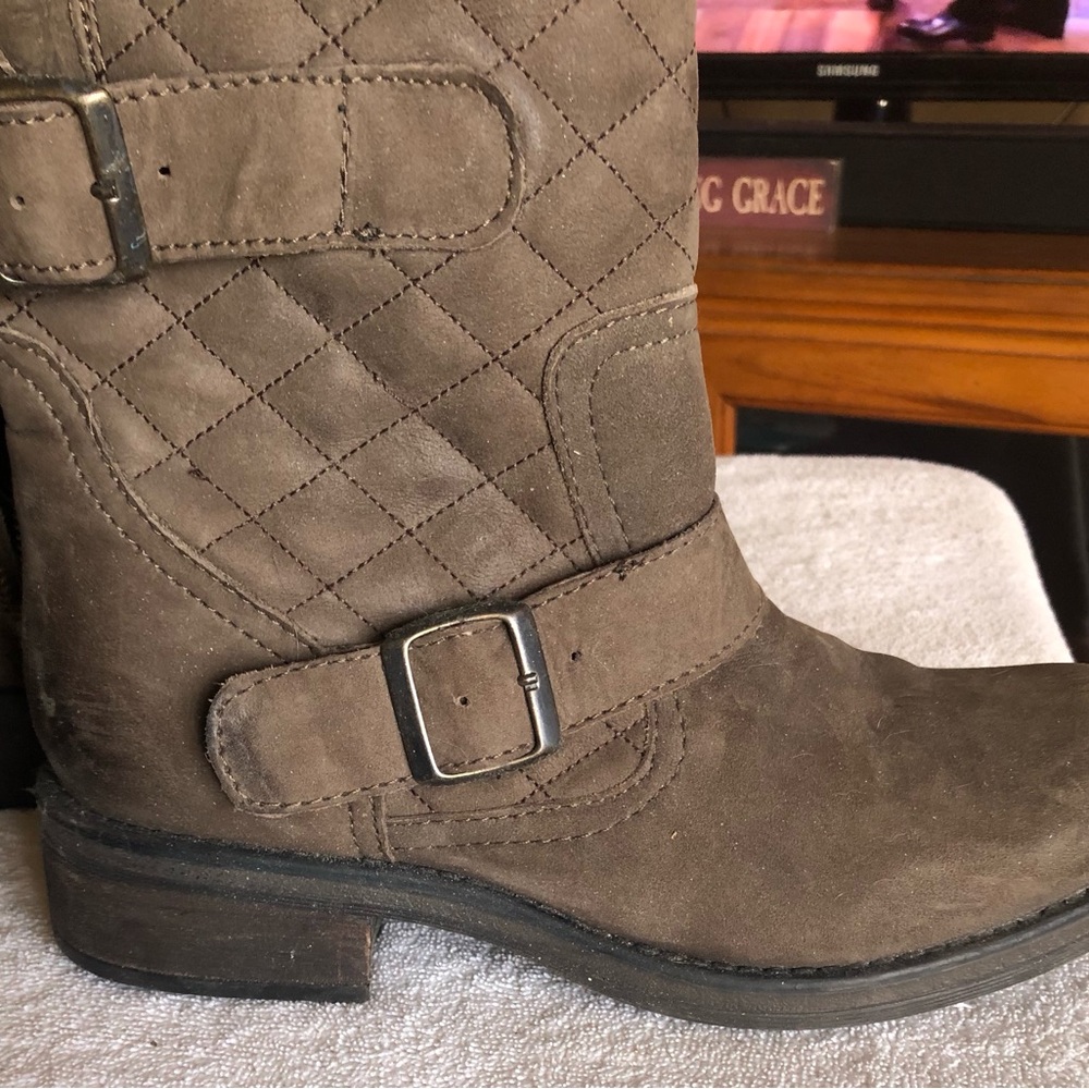Steve Madden brown Sz 9 ankle boots